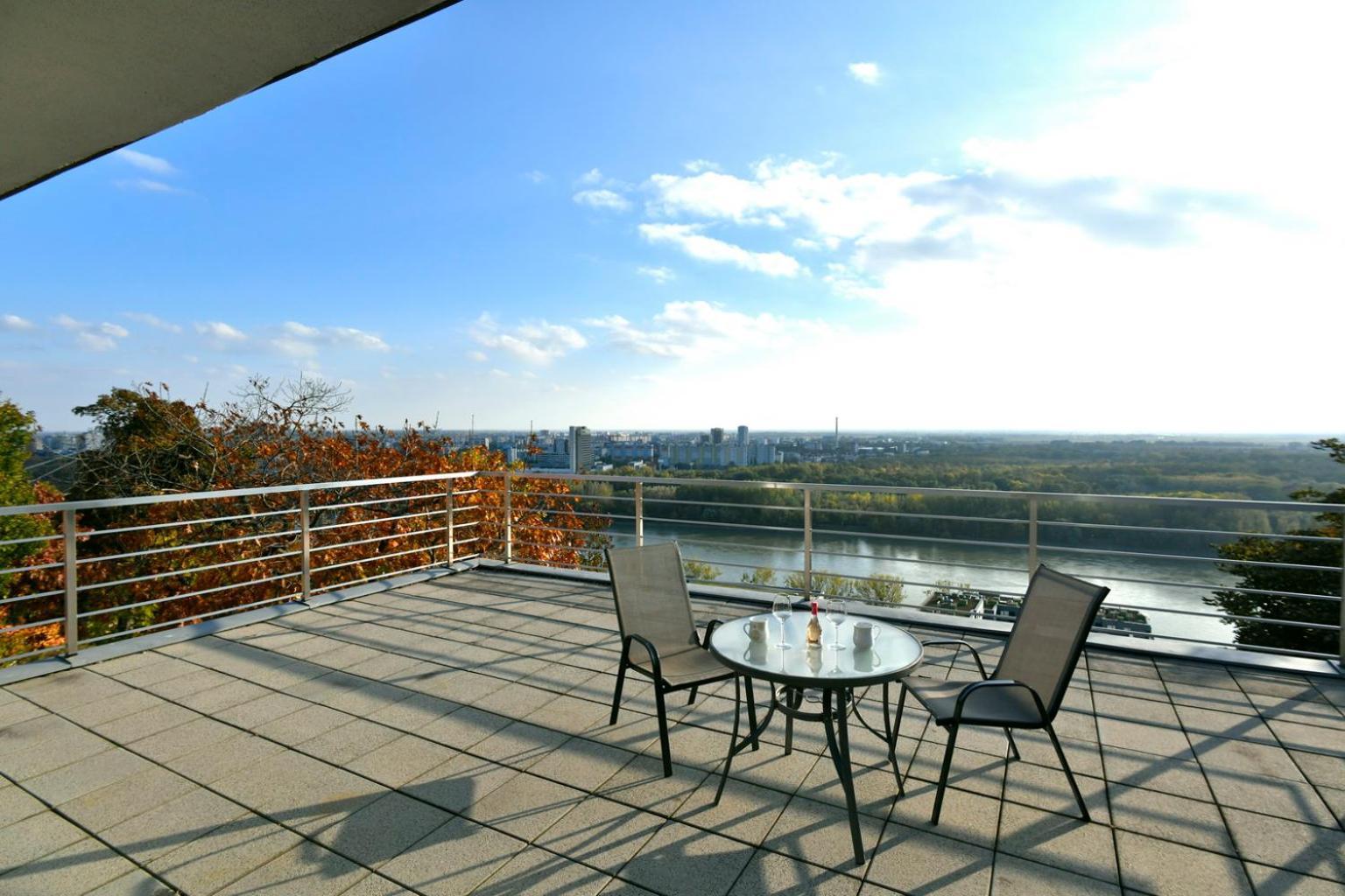 River View Apartments Hotel Bratislava Buitenkant foto