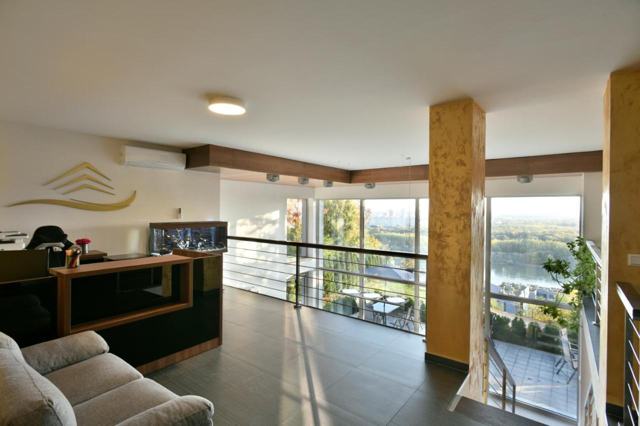 River View Apartments Hotel Bratislava Buitenkant foto