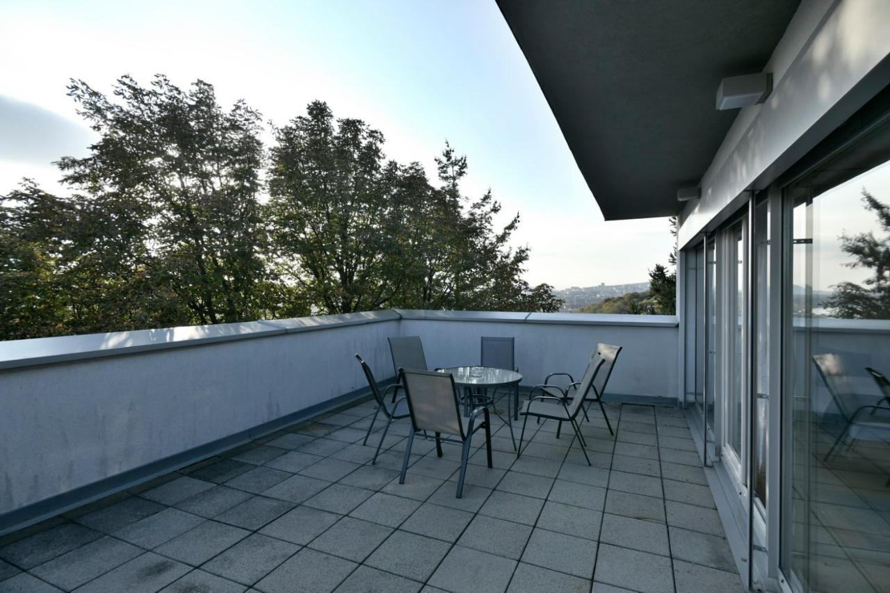 River View Apartments Hotel Bratislava Buitenkant foto