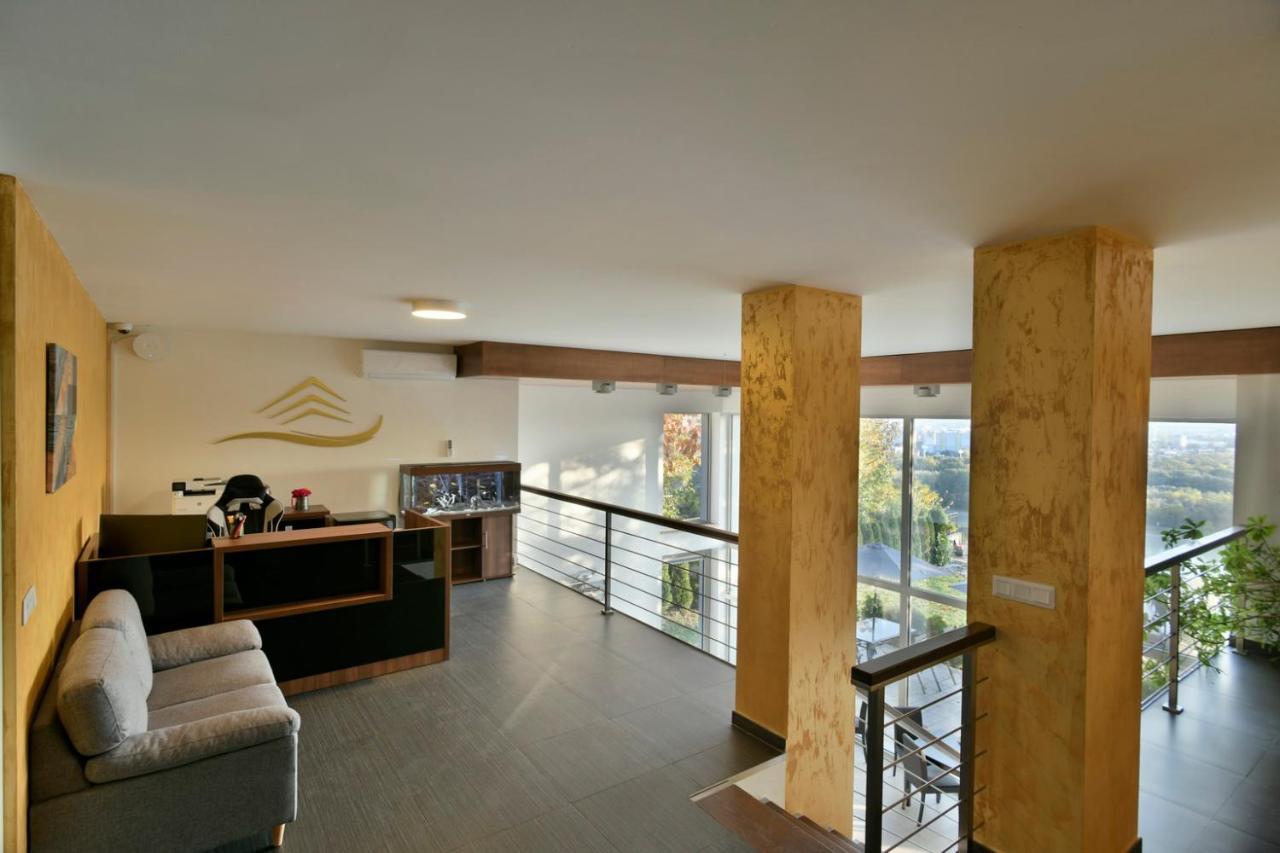 River View Apartments Hotel Bratislava Buitenkant foto