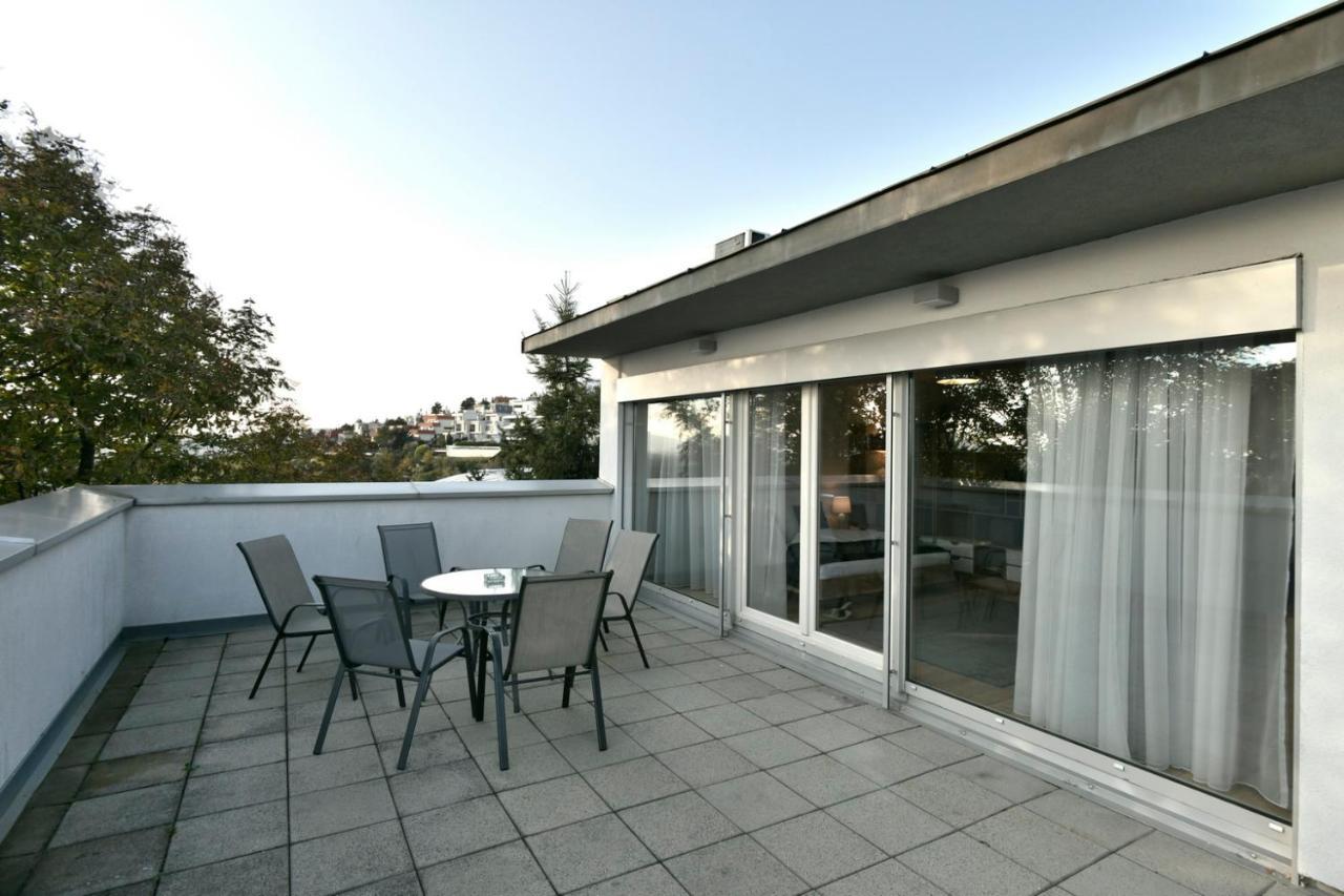 River View Apartments Hotel Bratislava Buitenkant foto