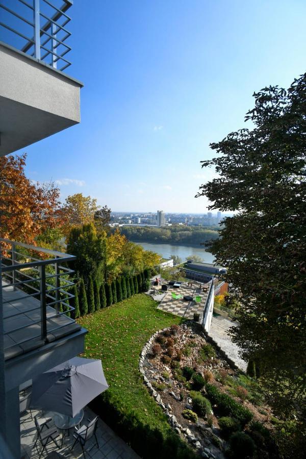 River View Apartments Hotel Bratislava Buitenkant foto