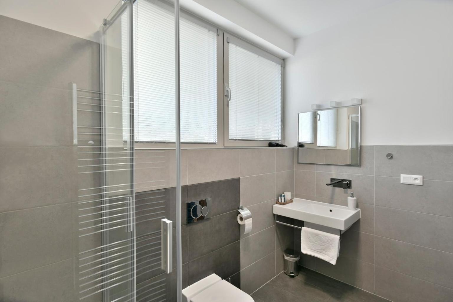 River View Apartments Hotel Bratislava Buitenkant foto