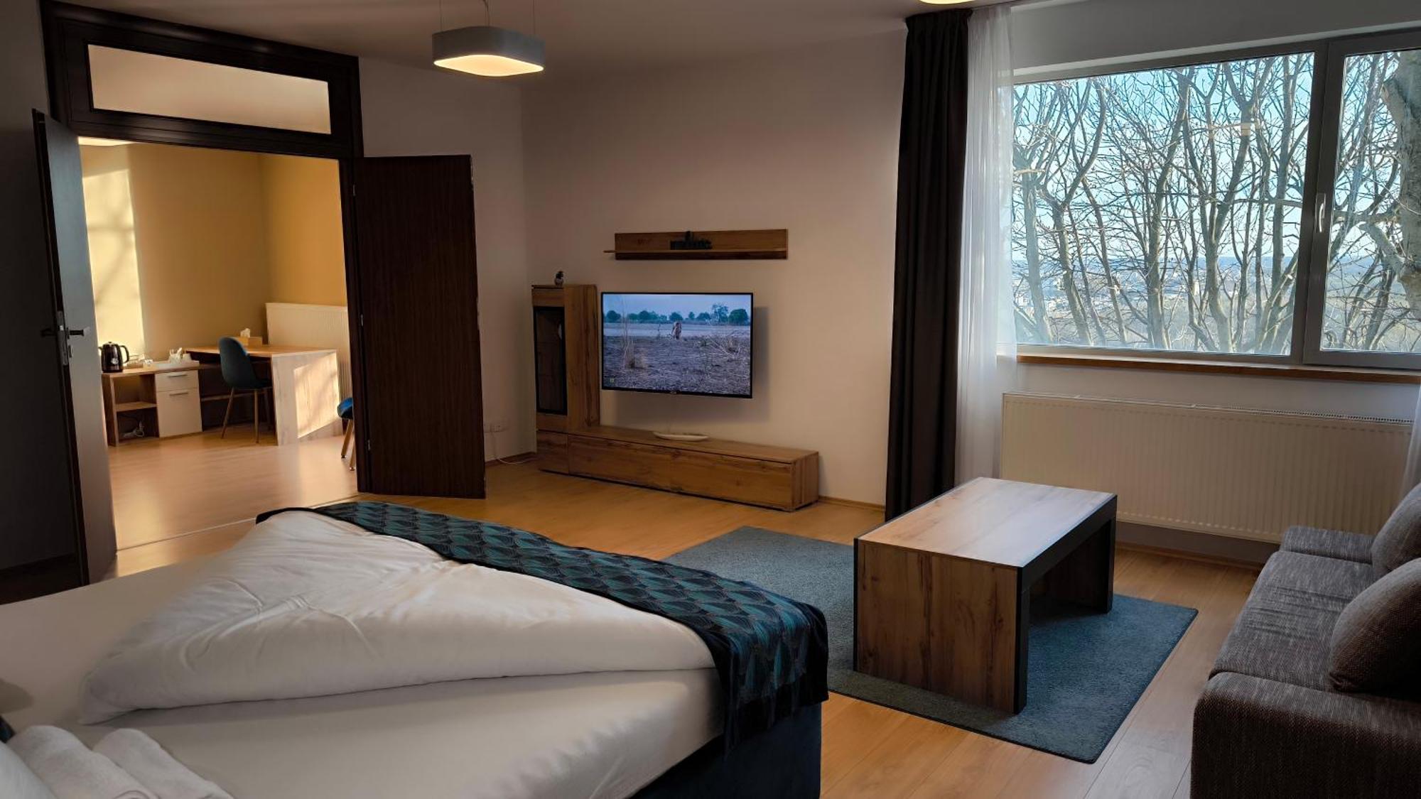 River View Apartments Hotel Bratislava Buitenkant foto