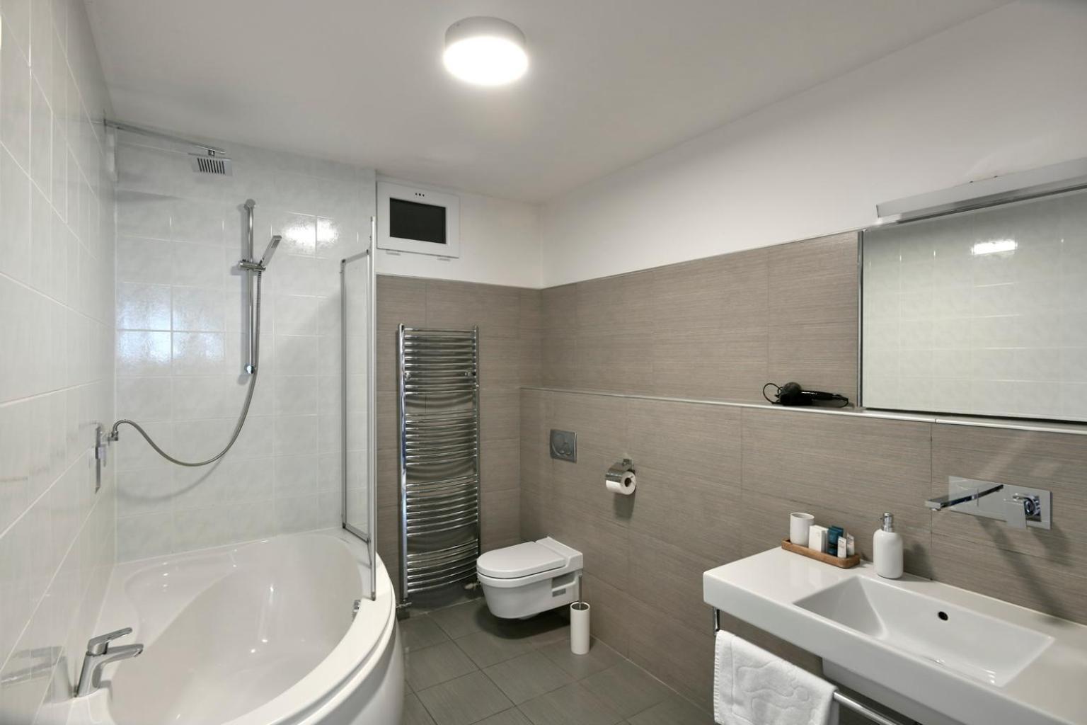 River View Apartments Hotel Bratislava Kamer foto