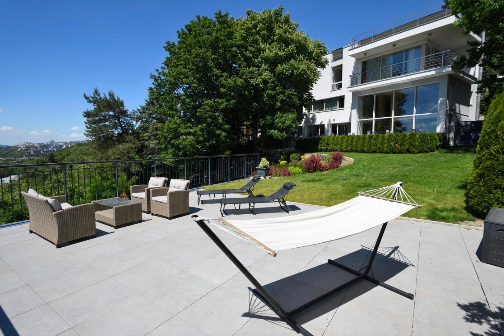 River View Apartments Hotel Bratislava Buitenkant foto