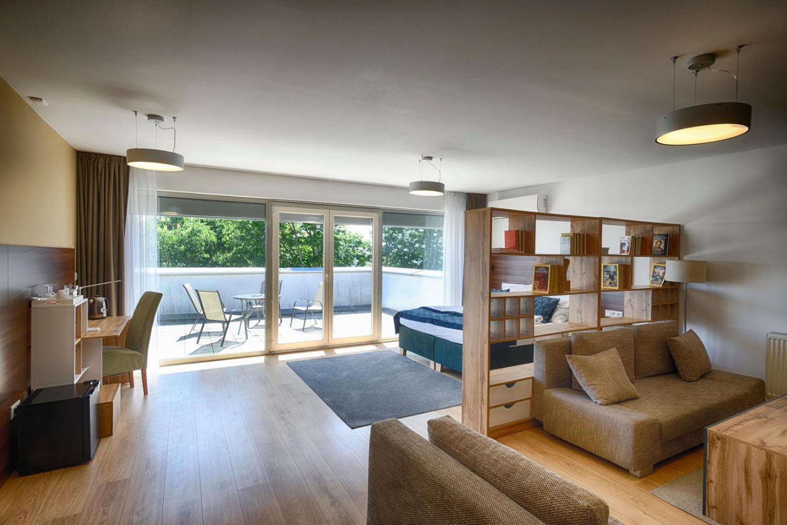 River View Apartments Hotel Bratislava Buitenkant foto